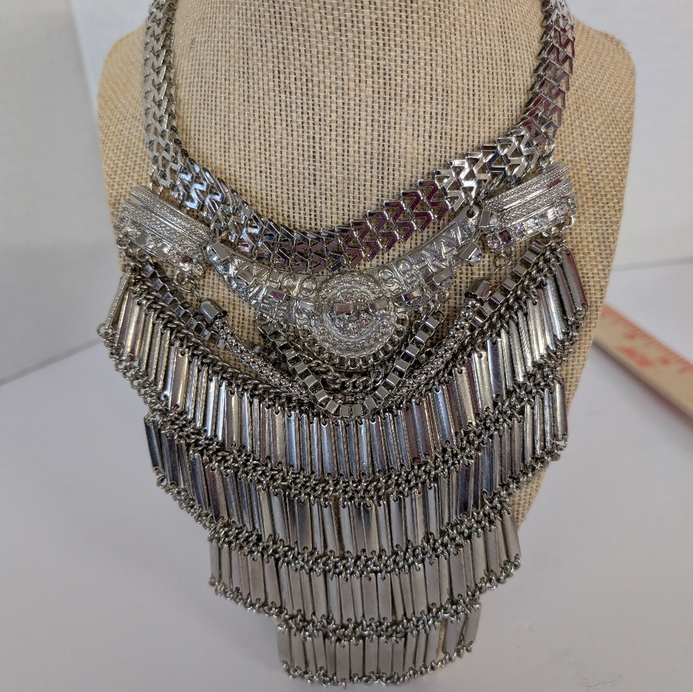 Necklace Silver Metal A Touch of Rhinestone Bib Renaissance Statement - Picture 4 of 5